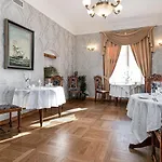 Manor (adults Only) *