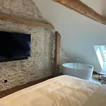 Manor (adults Only) * Padise