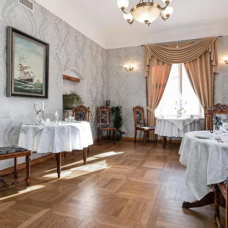 Padise Manor (Adults Only) *