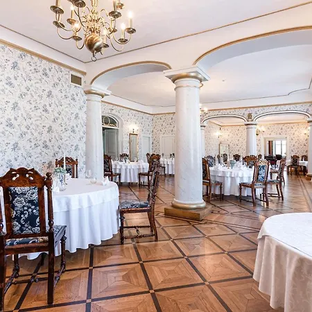 Manor (adults Only) Villa Padise