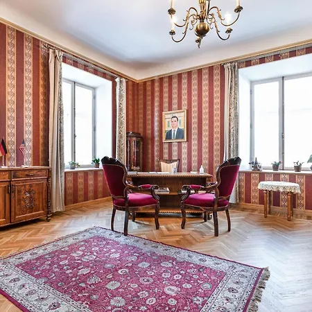 Padise Manor (Adults Only) * Падизе