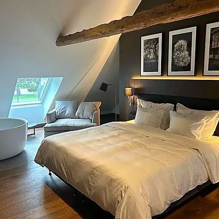 Manor (adults Only) Padise