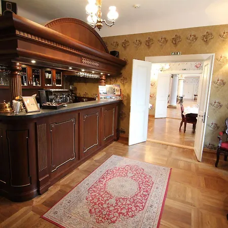 Manor (adults Only) *