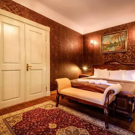Manor (adults Only)