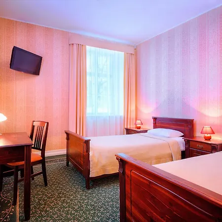 Manor (adults Only) Padise