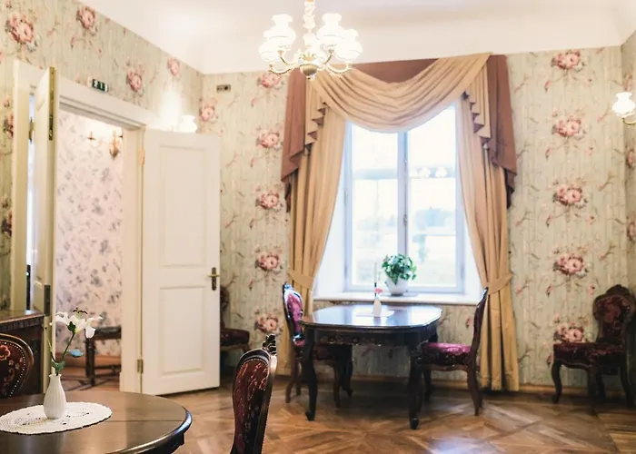 Manor (adults Only) * Padise