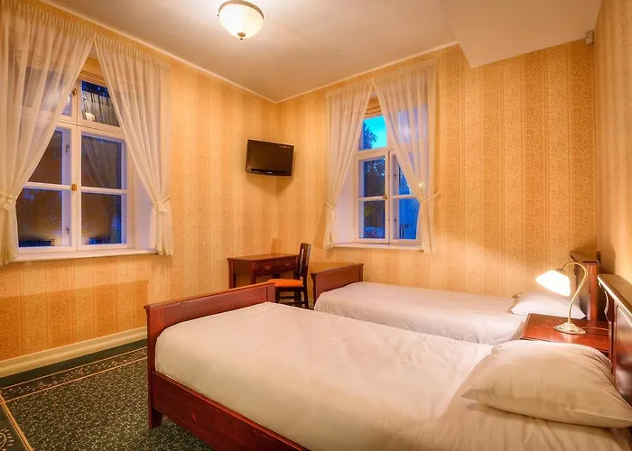 Manor (adults Only) *