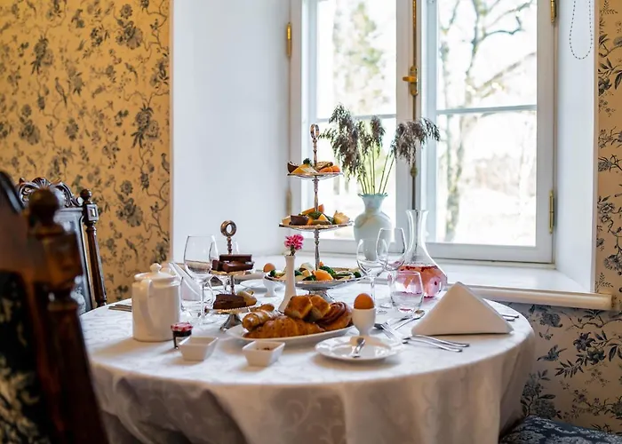 Manor (adults Only) * Padise