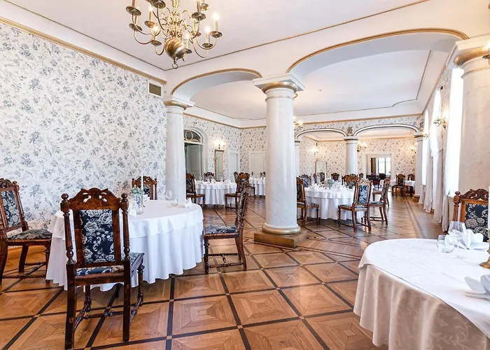 Manor (adults Only) Villa Padise