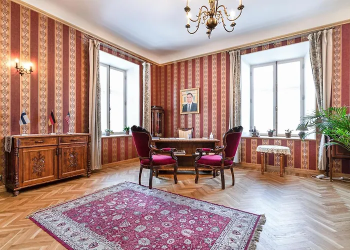 Manor (adults Only) * Padise