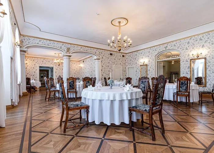 Manor (adults Only) *