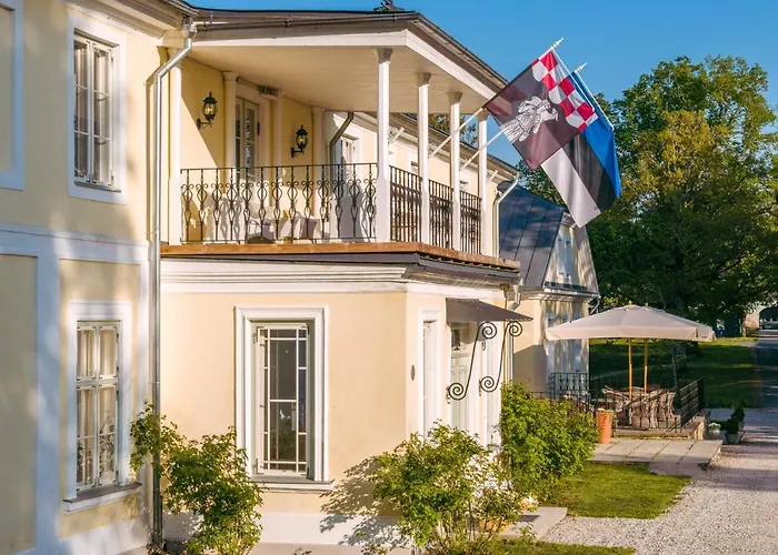 Manor (adults Only) * Padise