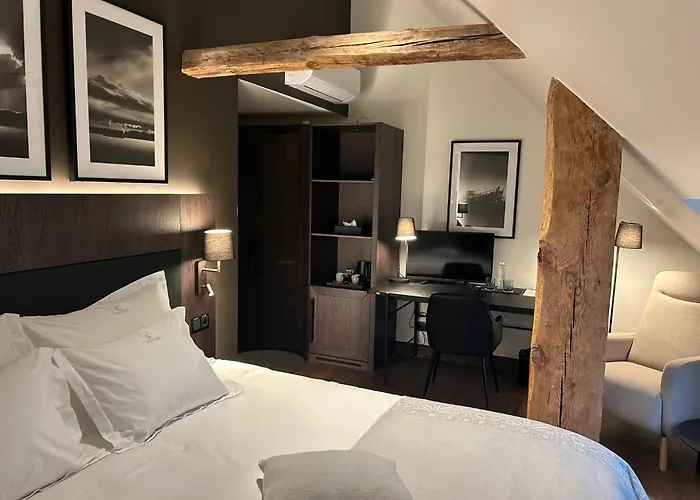 Manor (adults Only) * Padise