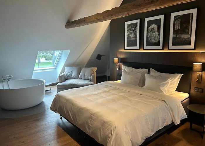 Manor (adults Only) * Padise