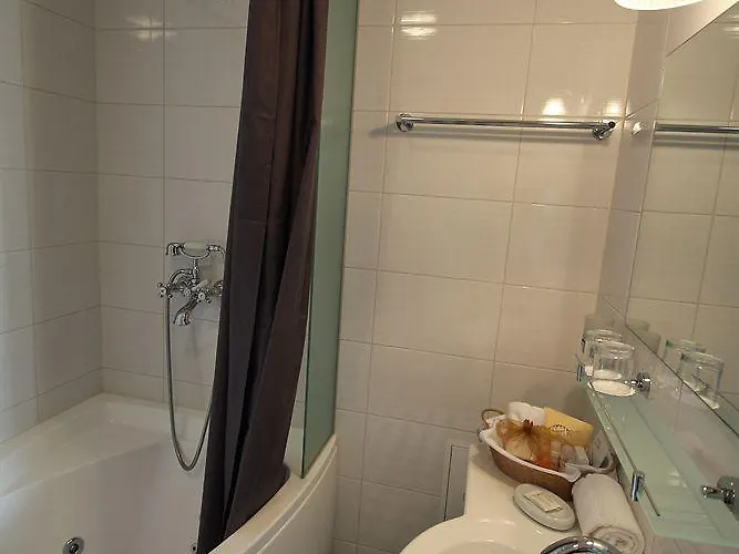 Manor (adults Only) וילה *